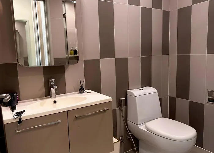 Modern & Cozy Nest 3 Mins To Bts Saphan Khwai 公寓 *